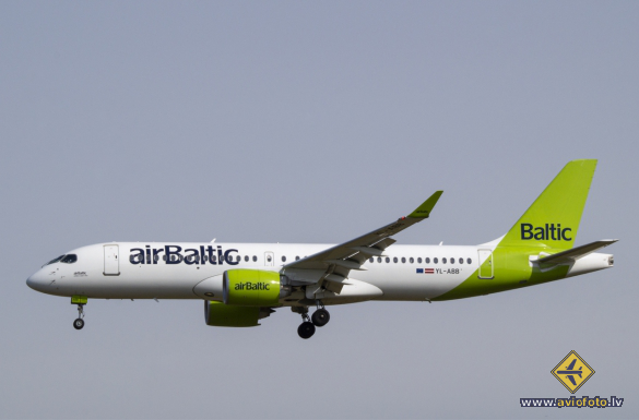 Airbus A220-300